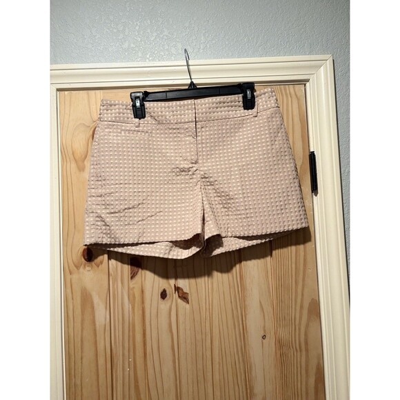 Ann Taylor Loft Shorts Size 8 Tan Pink Polka Dot Marisa Style Mid Rise Polyester - Picture 1 of 6